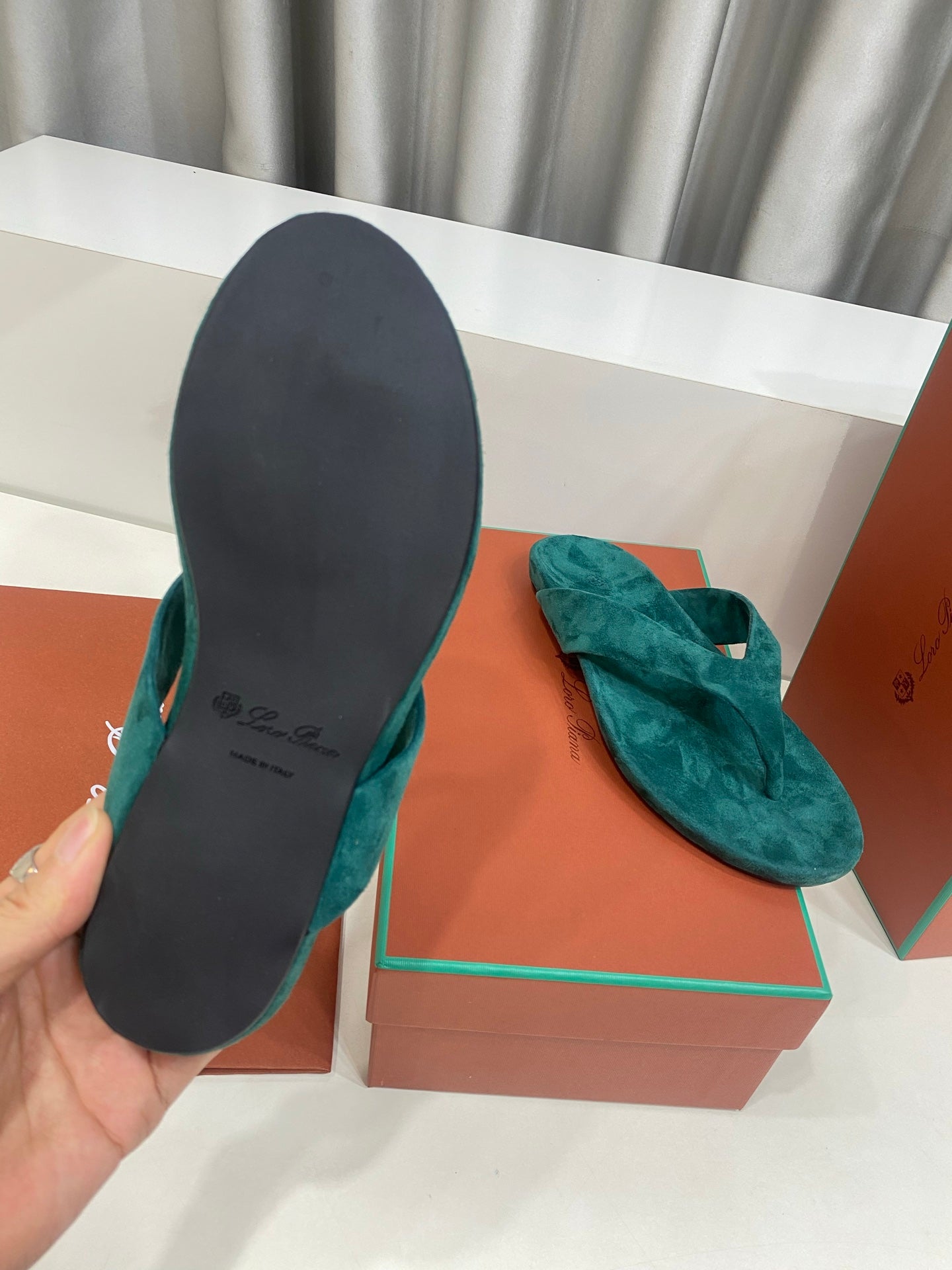 LP 26S THONG SANDALS IN DEEP TEAL GREEN SUEDE