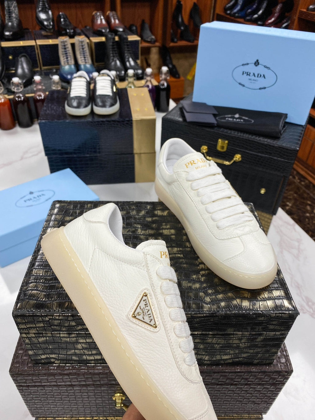 PRA LANE SNEAKER WHITE CALFSKIN