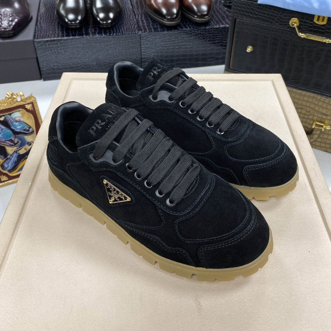 PRA TRAIL FADED BLACK SUEDE SNEAKERS