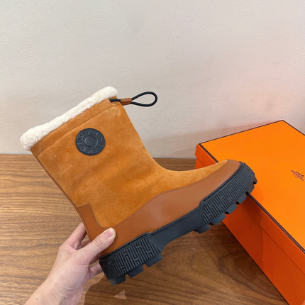 HM 26S SHEARLING DRAWSTRING BOOTS IN CAMEL BROWN SUEDE