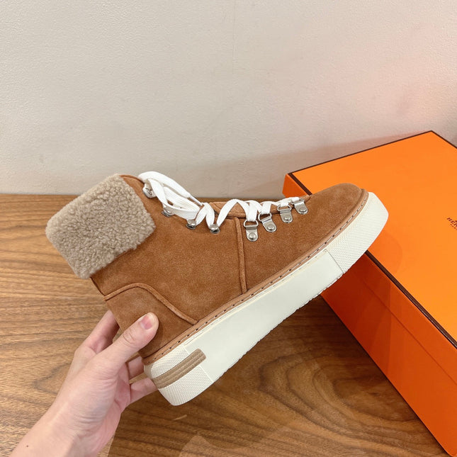 HM 26S SHEARLING HIKING BOOTS IN BROWN SUEDE