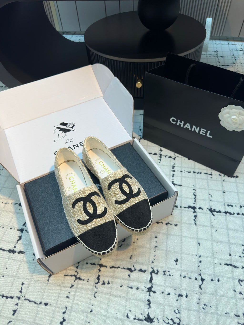 ESPADRILLES LOAFERS IN BEIGE TWEED AND BLACK SATIN