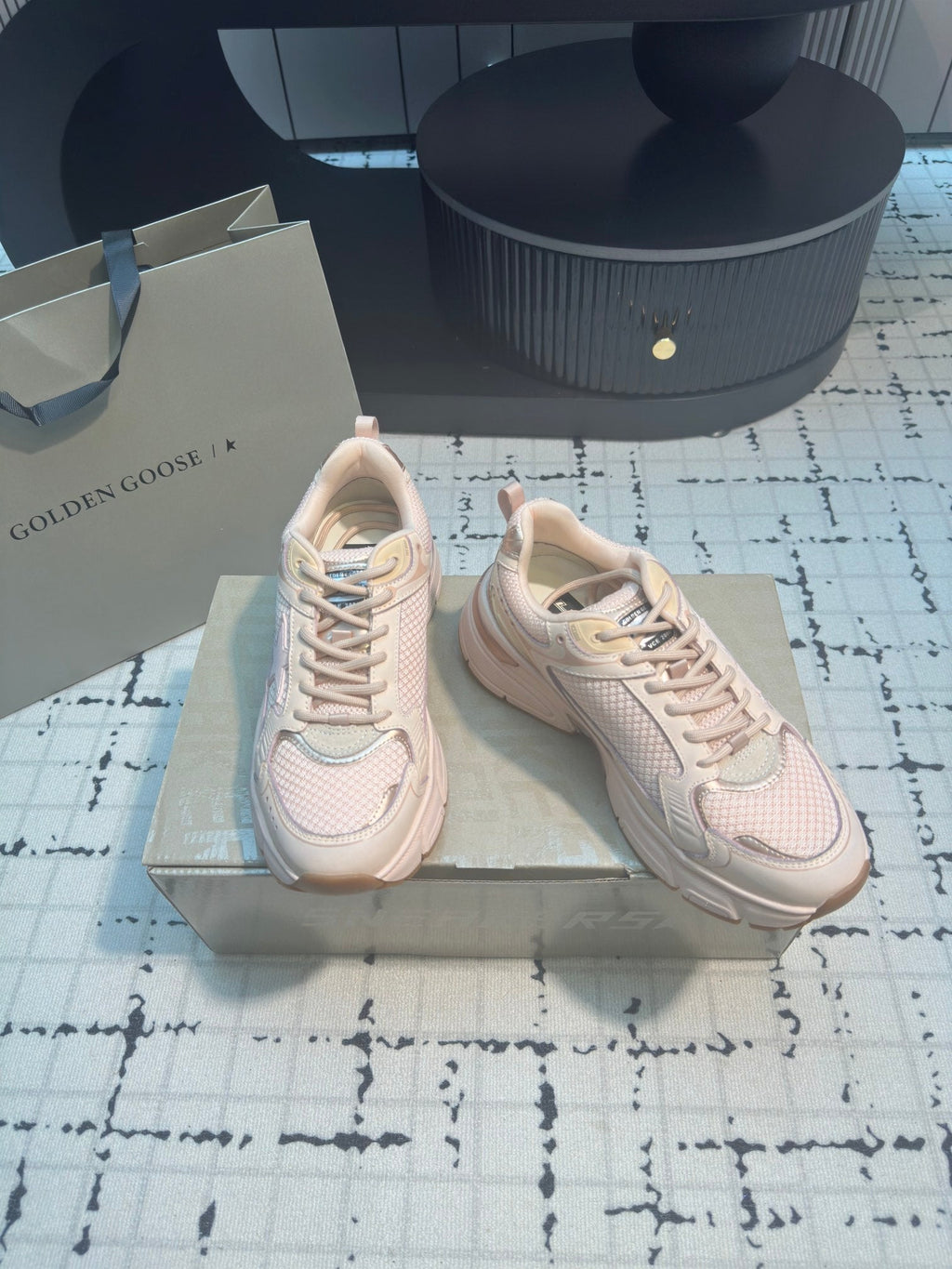 LIGHTSTAR SNEAKERS WITH PINK CALFSKIN AND MESH UPPER AND PINK STAR