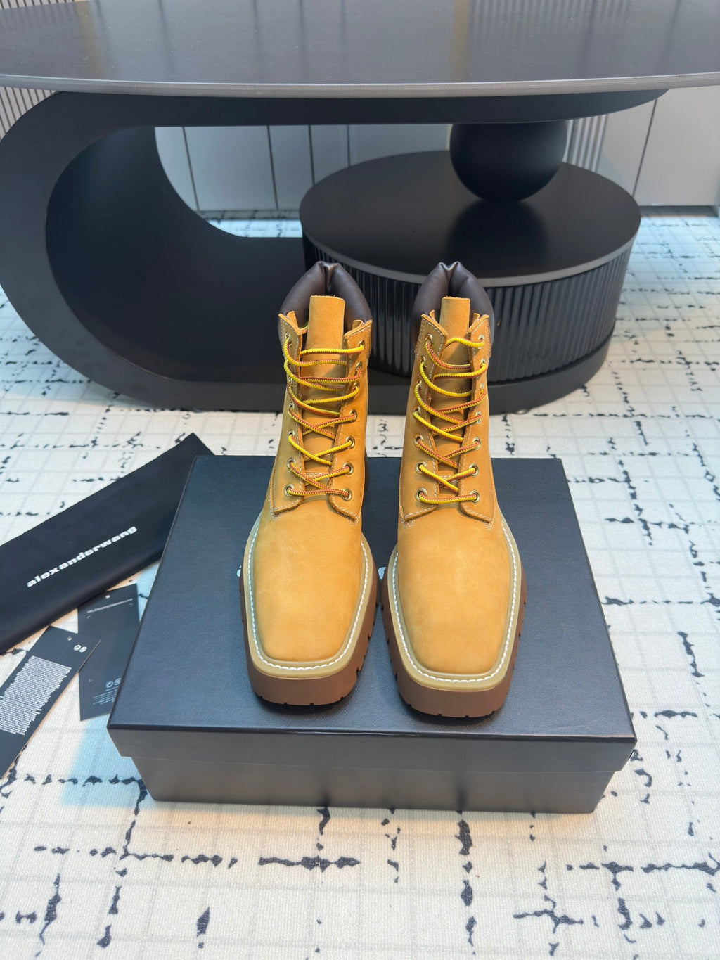 SQUARE-TOE CASUAL ANKLE BOOTS IN PEANUT BROWN SUEDE