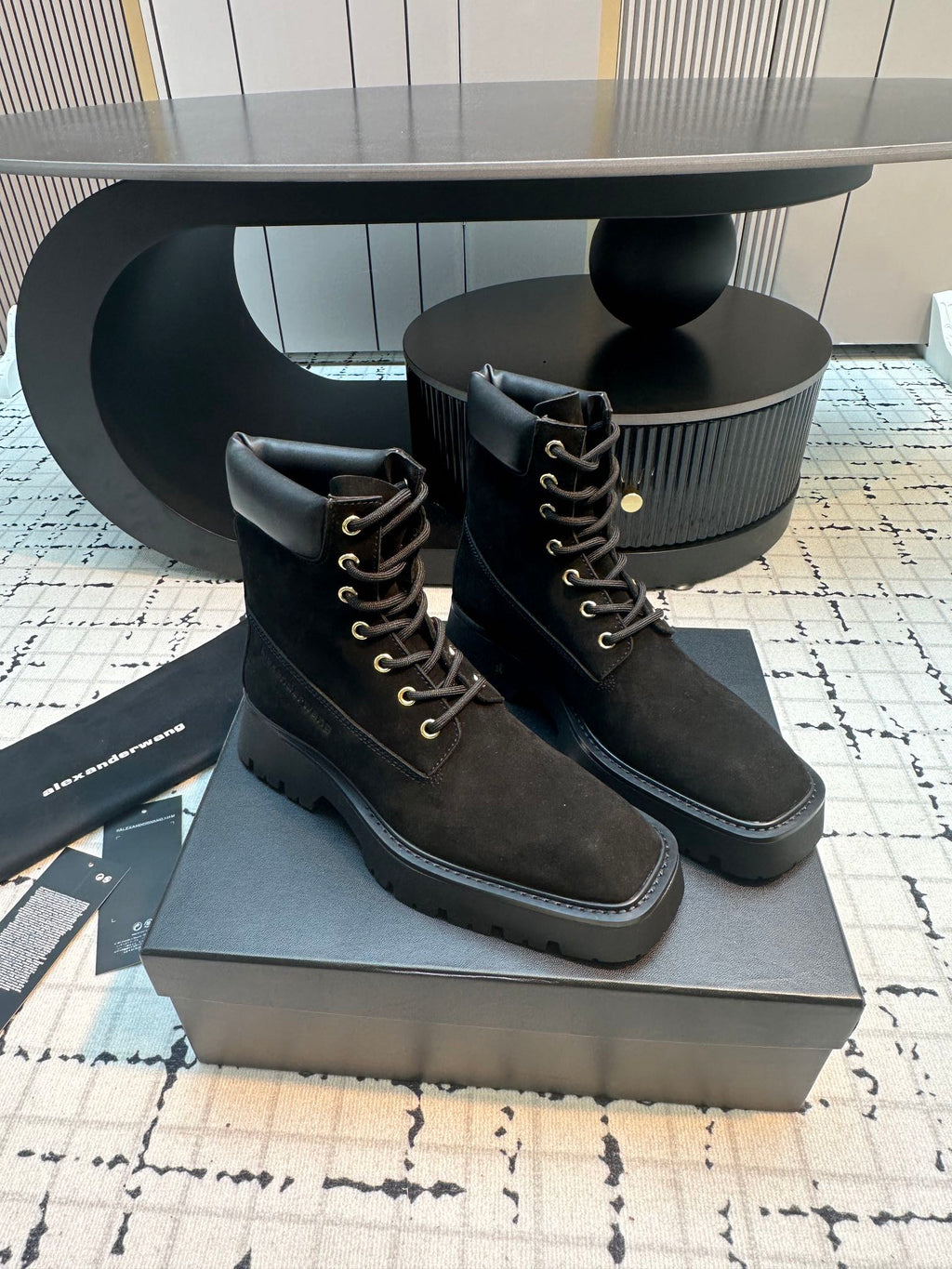 SQUARE-TOE CASUAL ANKLE BOOTS IN BLACK SUEDE