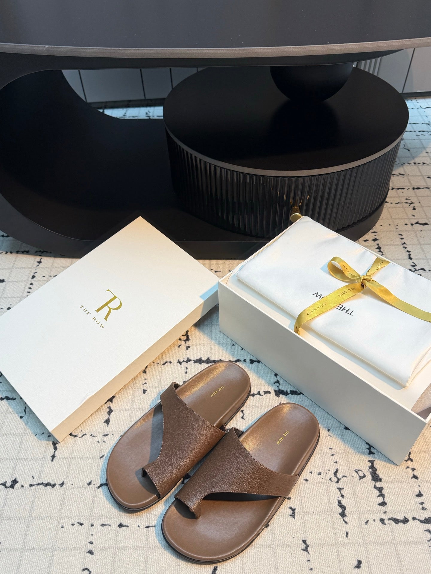 THE ROW 26S THONG SLIDE SANDALS IN BROWN CALFSKIN