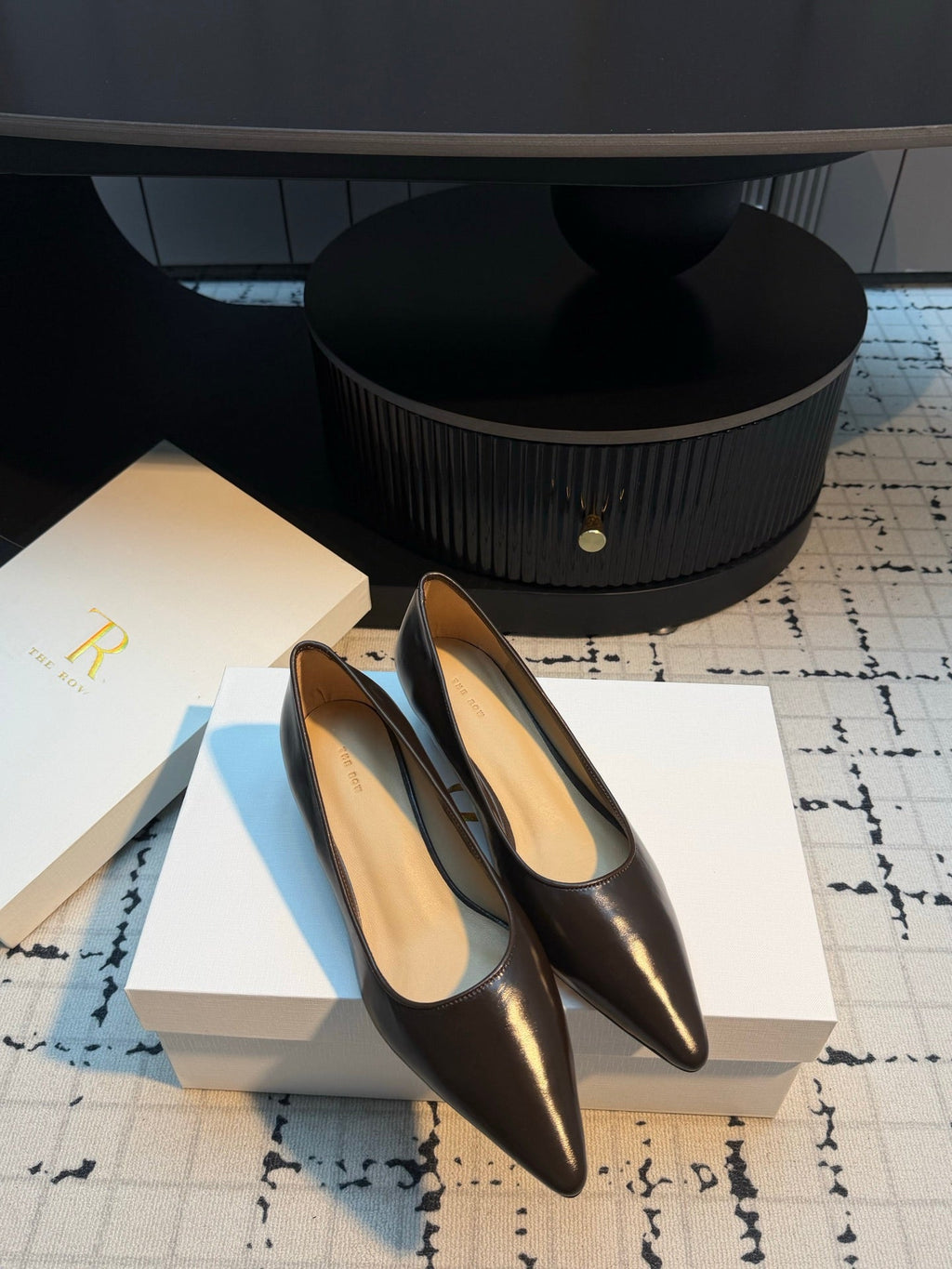 THE ROW 26S POINTED TOE HIGH HEELS 35MM IN DARK BROWN CALFSKIN