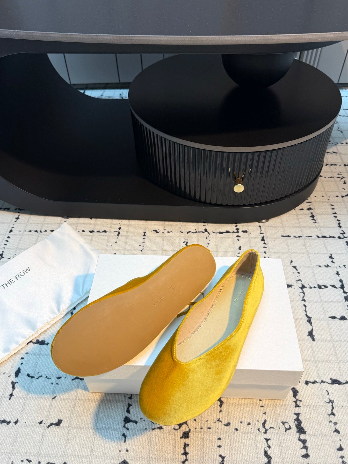 THE ROW 26S CLASSIC BALLET FLATS IN YELLOW VELVET
