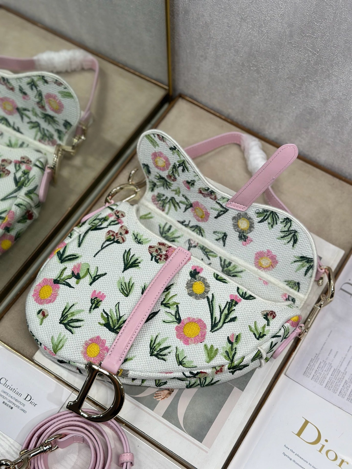 DIOR 26S SADDLE BAG 25 IN MULTICOLOR FLORAL EMBROIDERED JACQUARD