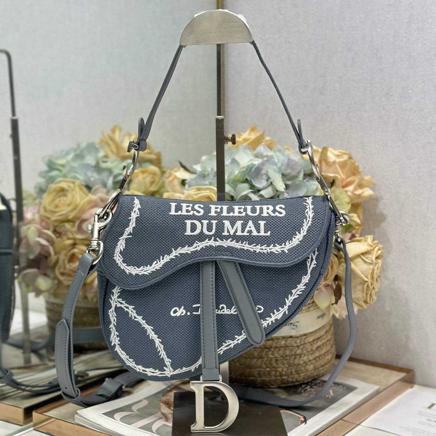 DIOR 26S SADDLE BAG 25 IN DARK BLUE AND WHITE EMBROIDERED JACQUARD