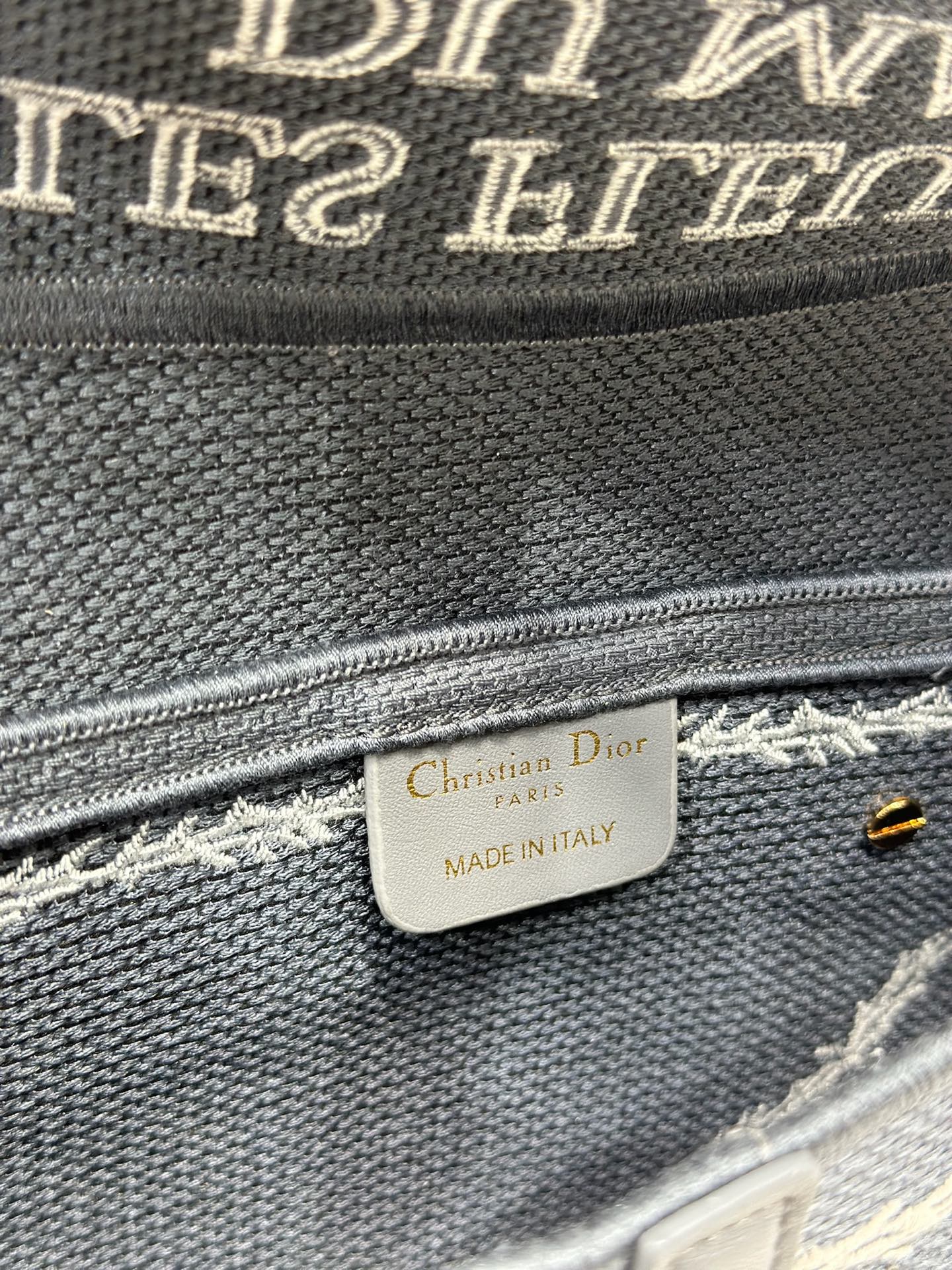 DIOR 26S SADDLE BAG 25 IN DARK BLUE AND WHITE EMBROIDERED JACQUARD