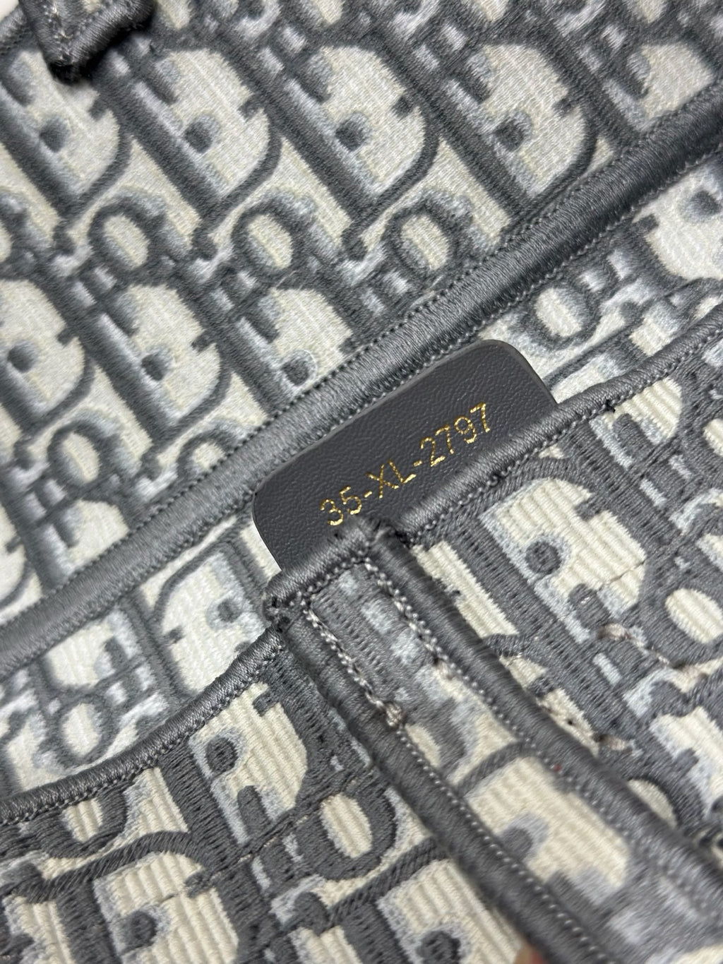DIOR 26S SADDLE BAG 25 IN GREY AND BLACK OBLIQUE JACQUARD