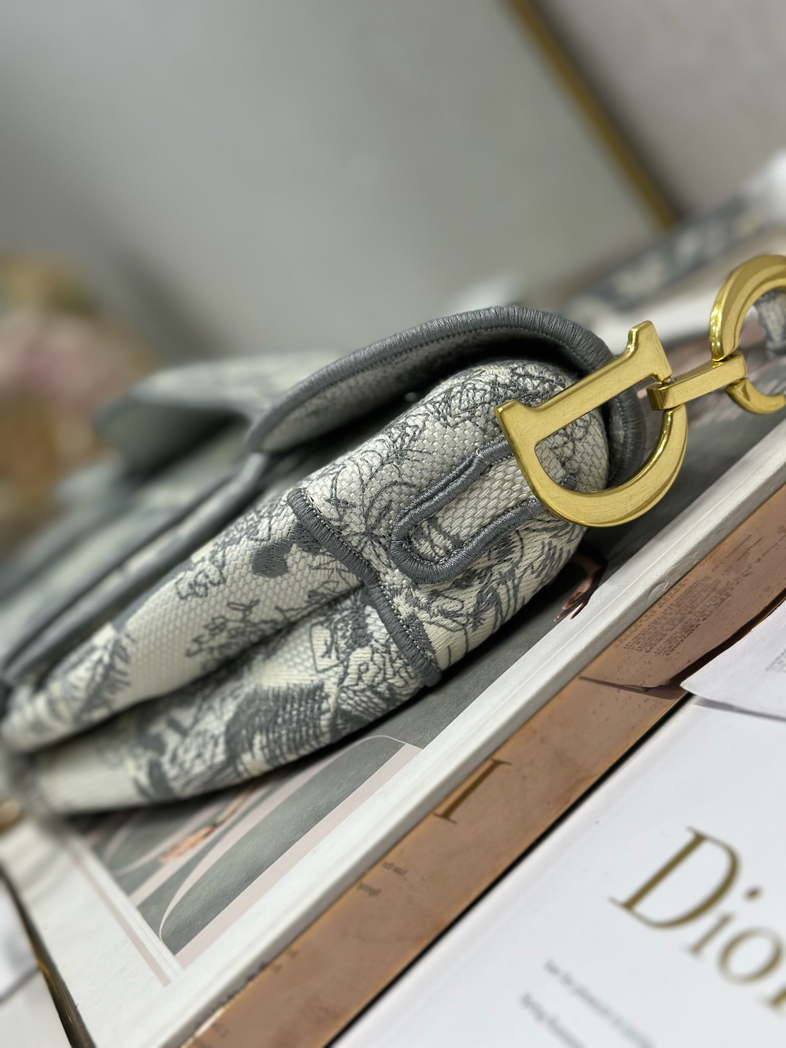 DIOR 26S SADDLE BAG 25 IN GREY AND WHITE JACQUARD