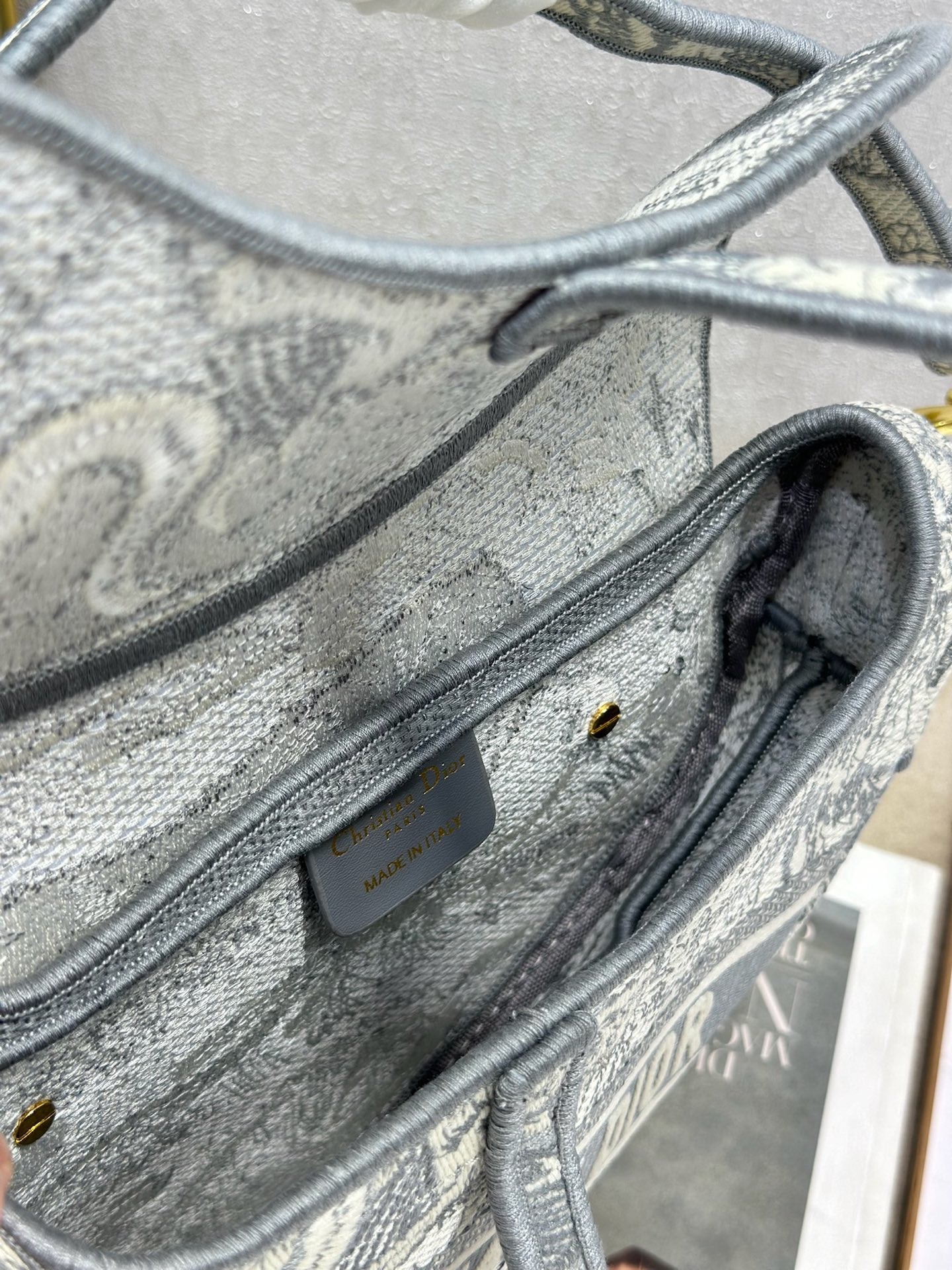 DIOR 26S SADDLE BAG 25 IN GREY AND WHITE JACQUARD
