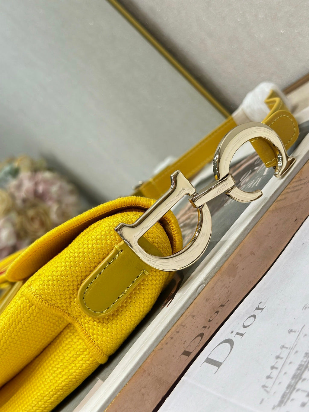 DIOR 26S SADDLE BAG 25 IN YELLOW WOVEN FABRIC