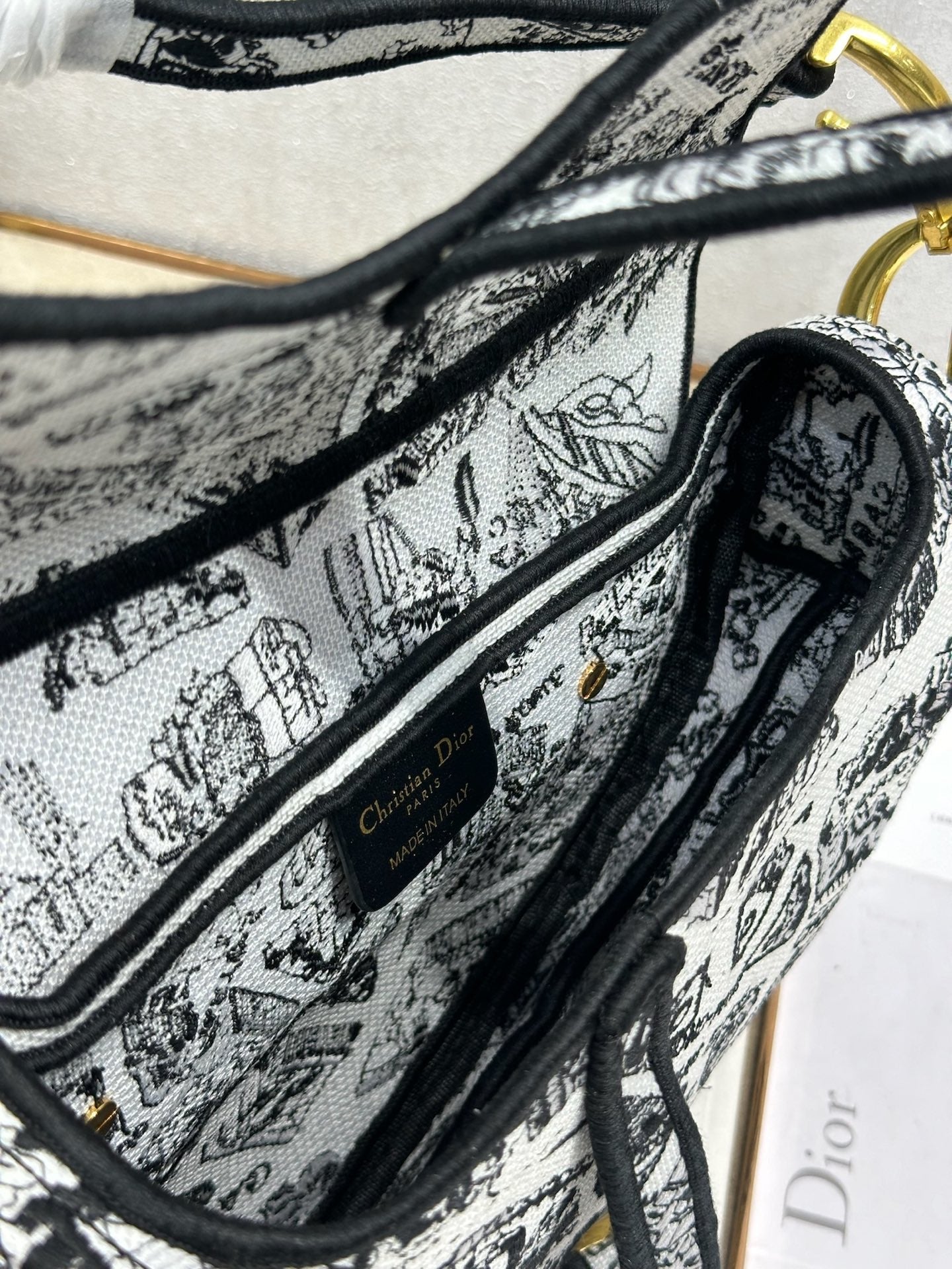 DIOR 26S SADDLE BAG 25 IN WHITE MIX BLACK WOVEN FABRIC