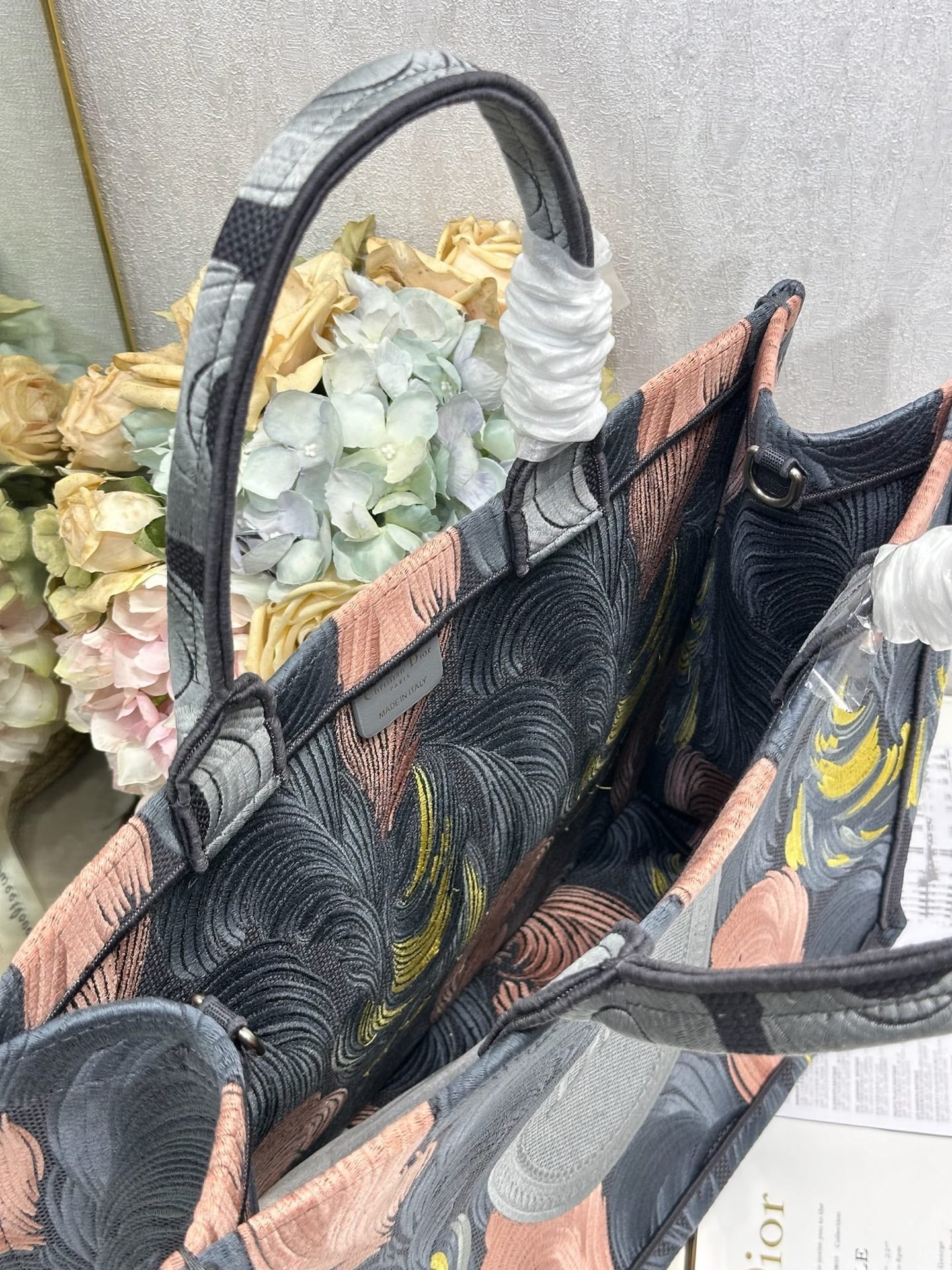 DIOR 26S LARGE BOOK TOTE 42 IN MULTICOLOR WOVEN FABRIC