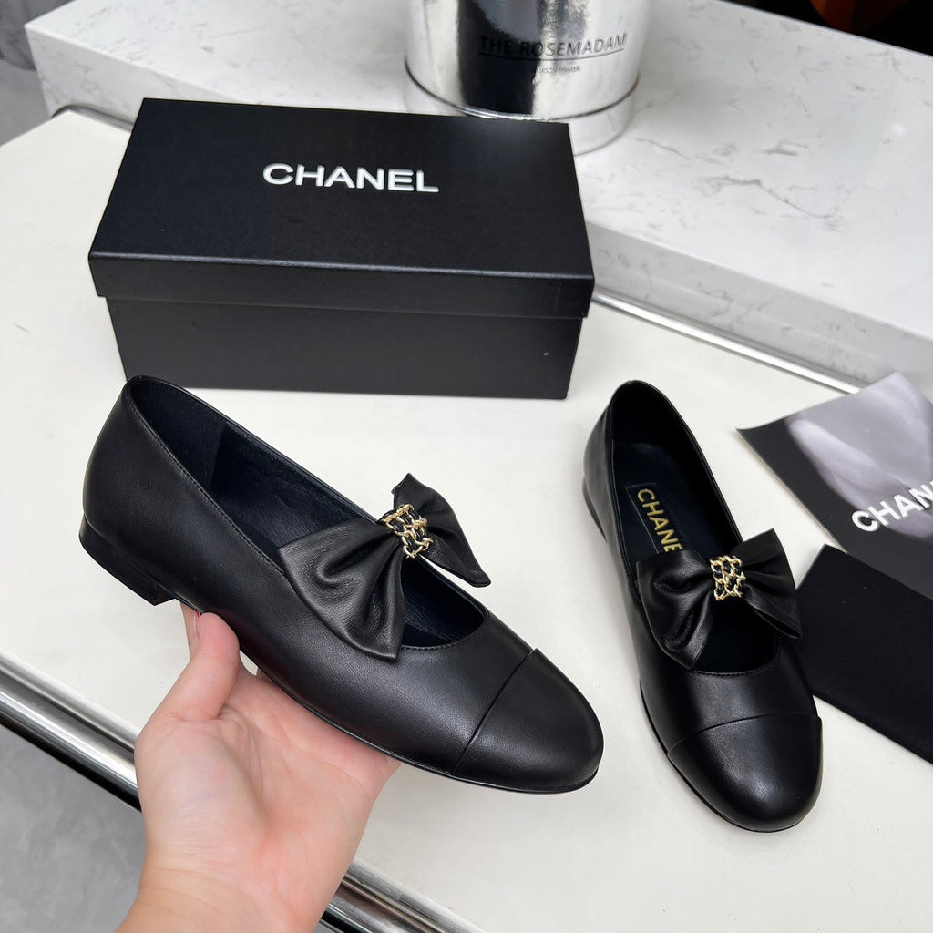 CHANEL 25S MARY JANES IN BLACK CALFSKIN WITH BOW GOLD HARDWARE