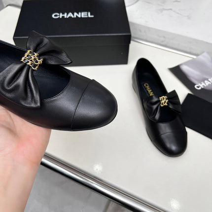 CHANEL 25S MARY JANES IN BLACK CALFSKIN WITH BOW GOLD HARDWARE