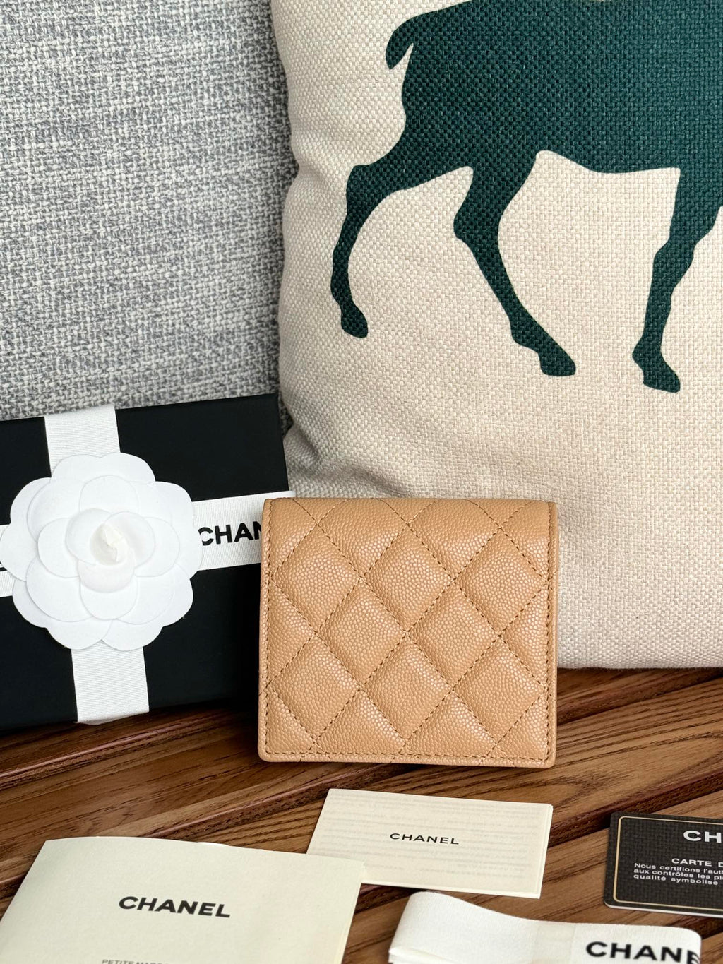 SMALL FLAP WALLET 12 IN LIGHT BROWN GRAINED CALFSKIN GOLD-TONE HARDWARE