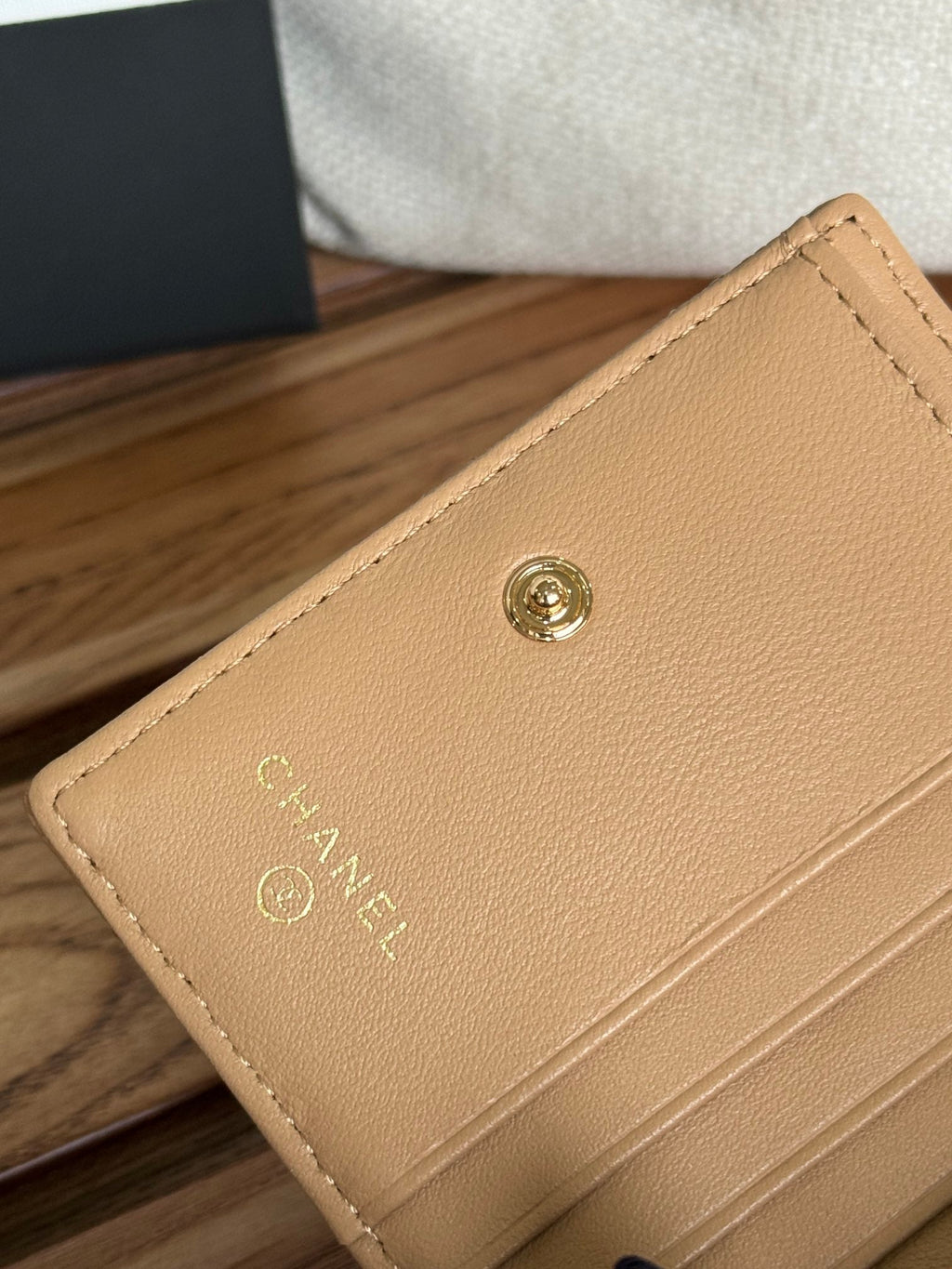 SMALL FLAP WALLET 12 IN LIGHT BROWN GRAINED CALFSKIN GOLD-TONE HARDWARE