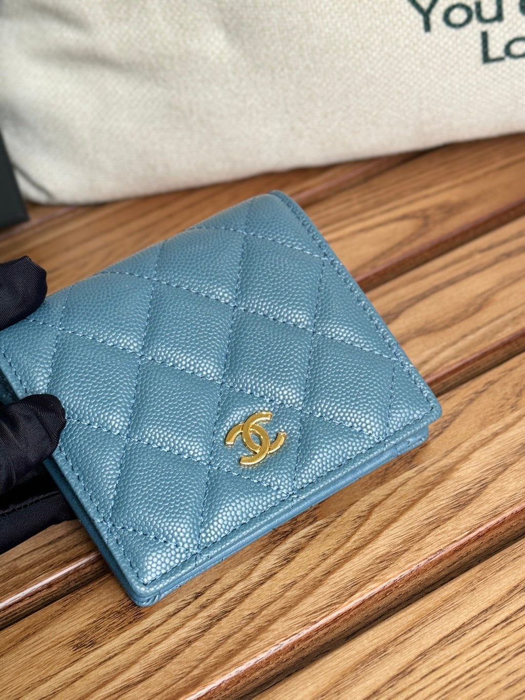 SMALL FLAP WALLET 12 IN NEPAL BLUE GRAINED CALFSKIN GOLD-TONE HARDWARE