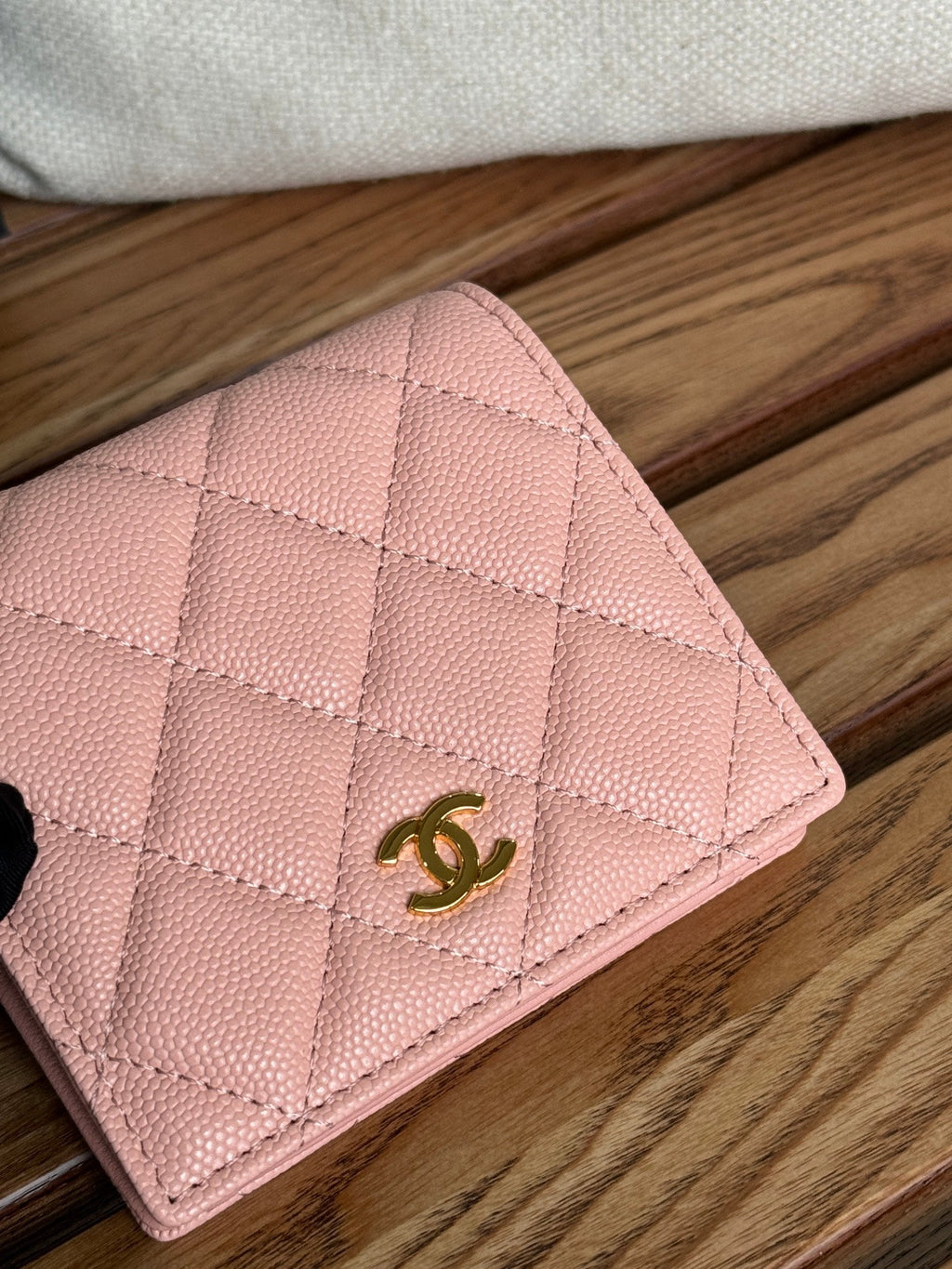 SMALL FLAP WALLET 12 IN TONYS PINK GRAINED CALFSKIN GOLD-TONE HARDWARE