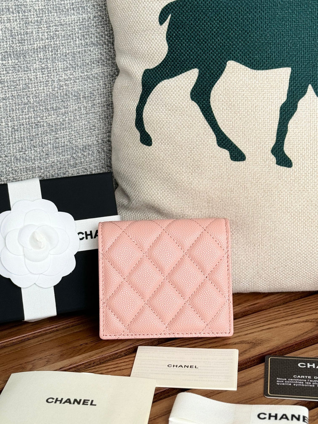 SMALL FLAP WALLET 12 IN TONYS PINK GRAINED CALFSKIN GOLD-TONE HARDWARE