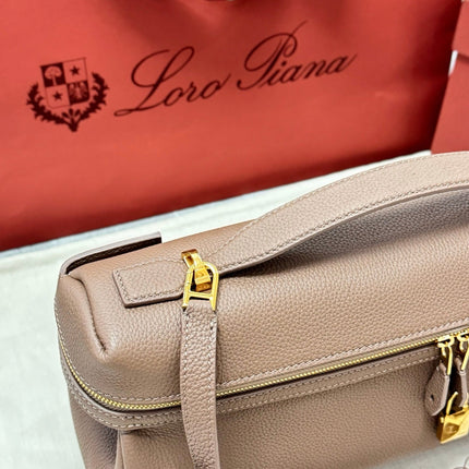 LORO PIANA 26S ZIPPERED TOP HANDLE BAG IN TAUPE CALFSKIN