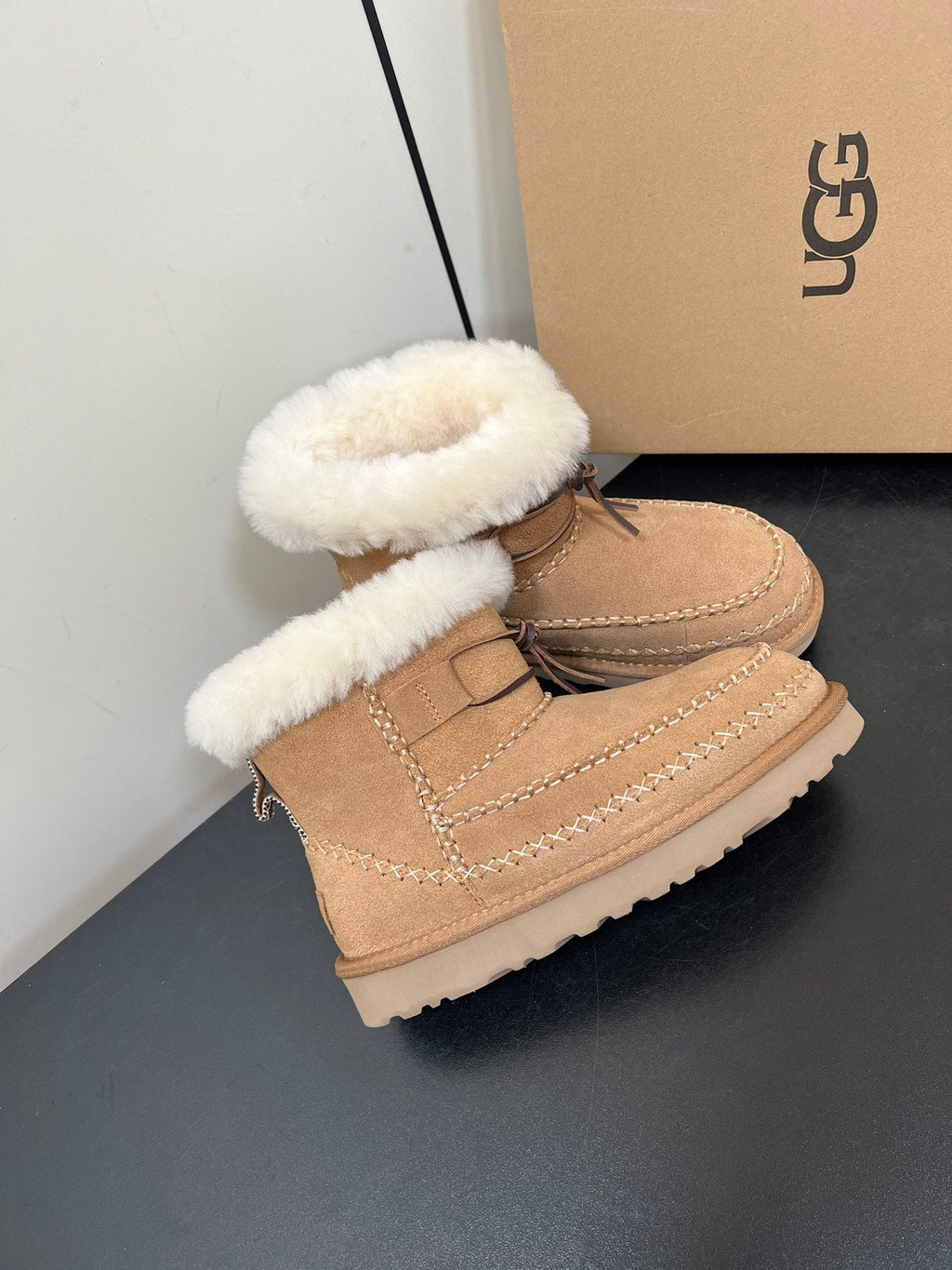 CLASSIC MINI ALPINE IN CHESTNUT BROWN SUEDE