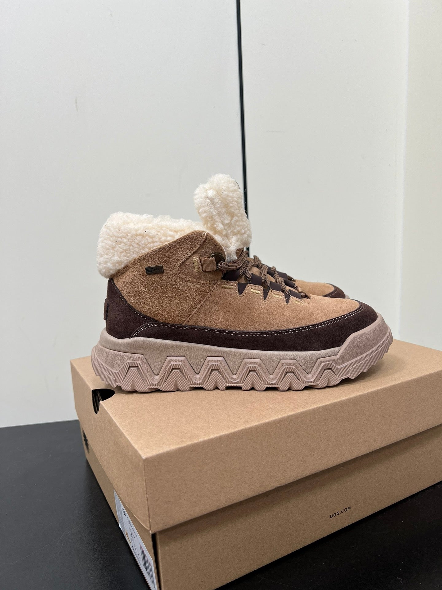 TERRETRAIL COZY LACE IN CHESTNUT BROWN SUEDE AND FLEECE