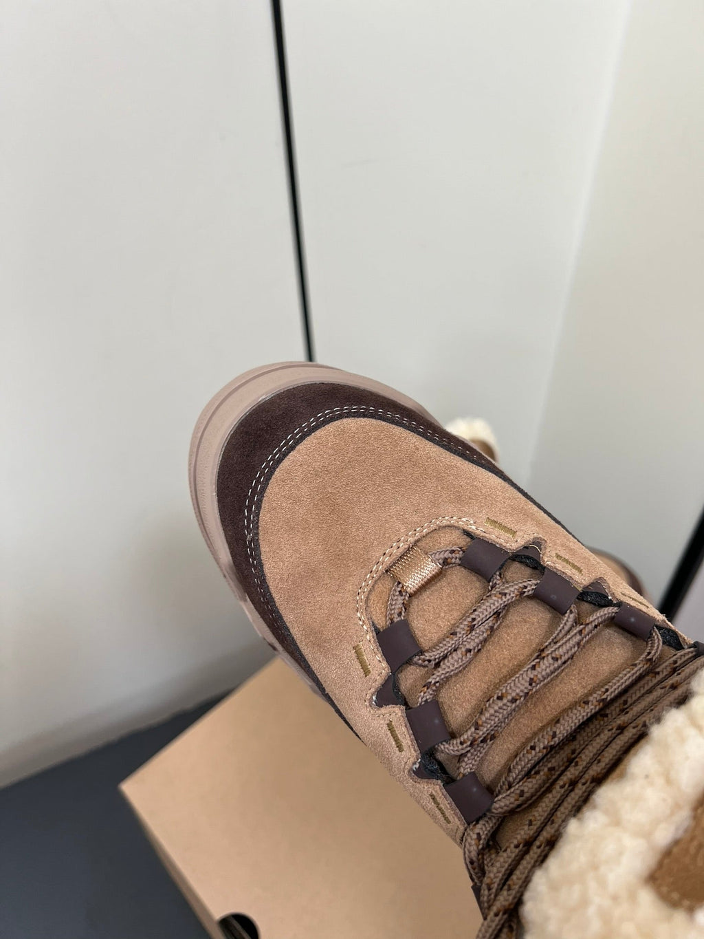 TERRETRAIL COZY LACE IN CHESTNUT BROWN SUEDE AND FLEECE