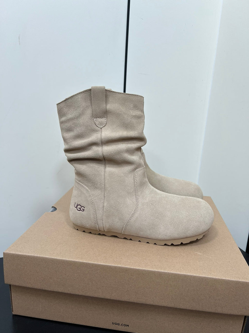 STACKED WRINKLE SHORT BOOTS IN KHAKI BROWN SUEDE