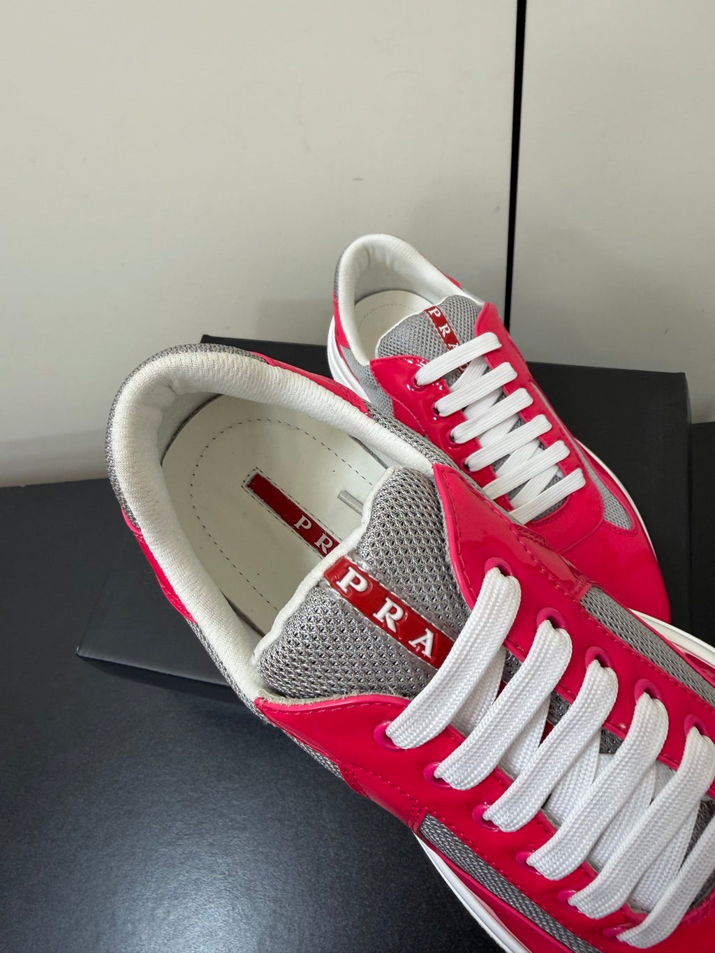 PRADA 26S SNEAKERS IN PINK PATENT CALFSKIN AND WHITE MESH