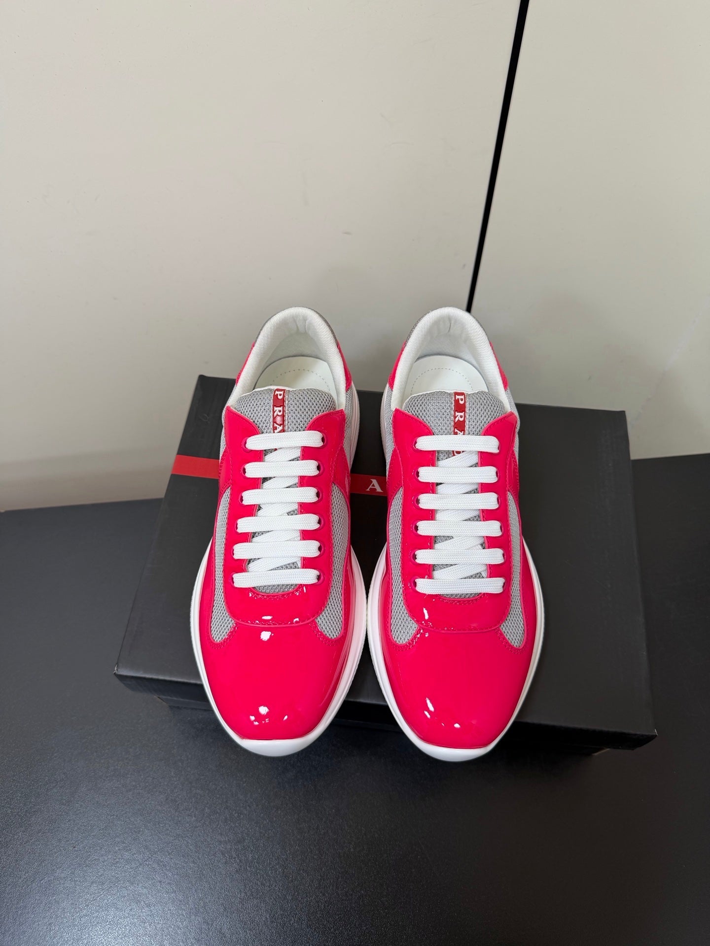 PRADA 26S SNEAKERS IN PINK PATENT CALFSKIN AND WHITE MESH