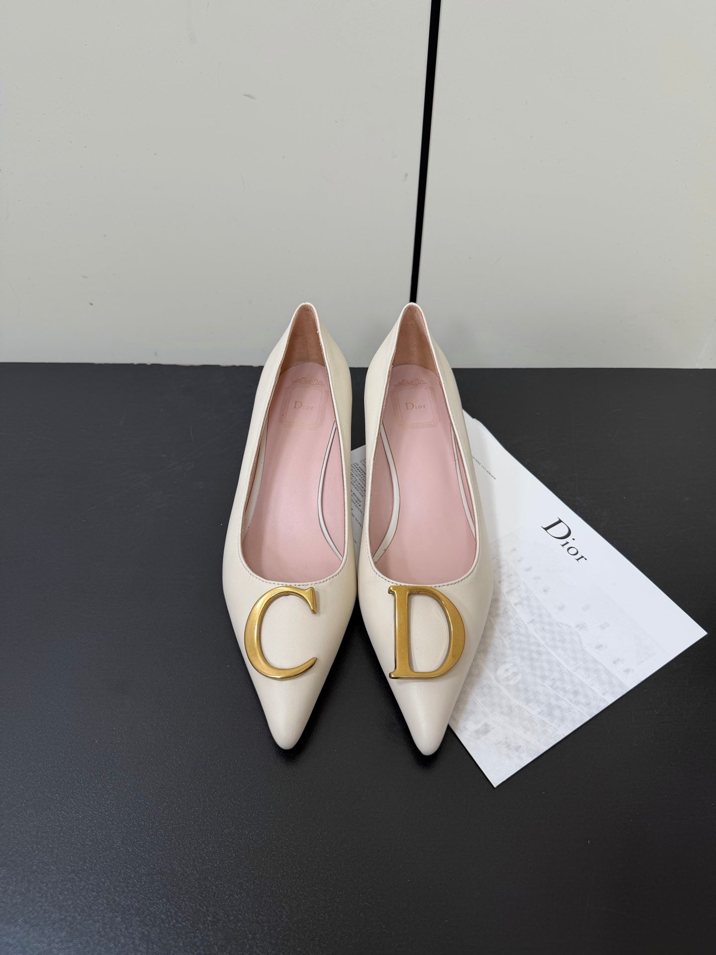 DIOR 26S POINTED-TOE HIGH HEELS 35MM IN CREAM WHITE CALFSKIN GOLD HARDWARE