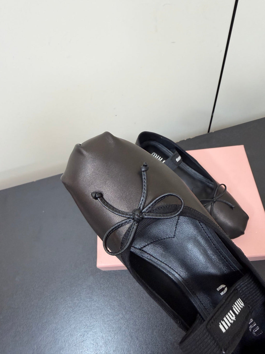 MIUMIU 26S FAIRY BALLET FLATS IN BLACK CALFSKIN