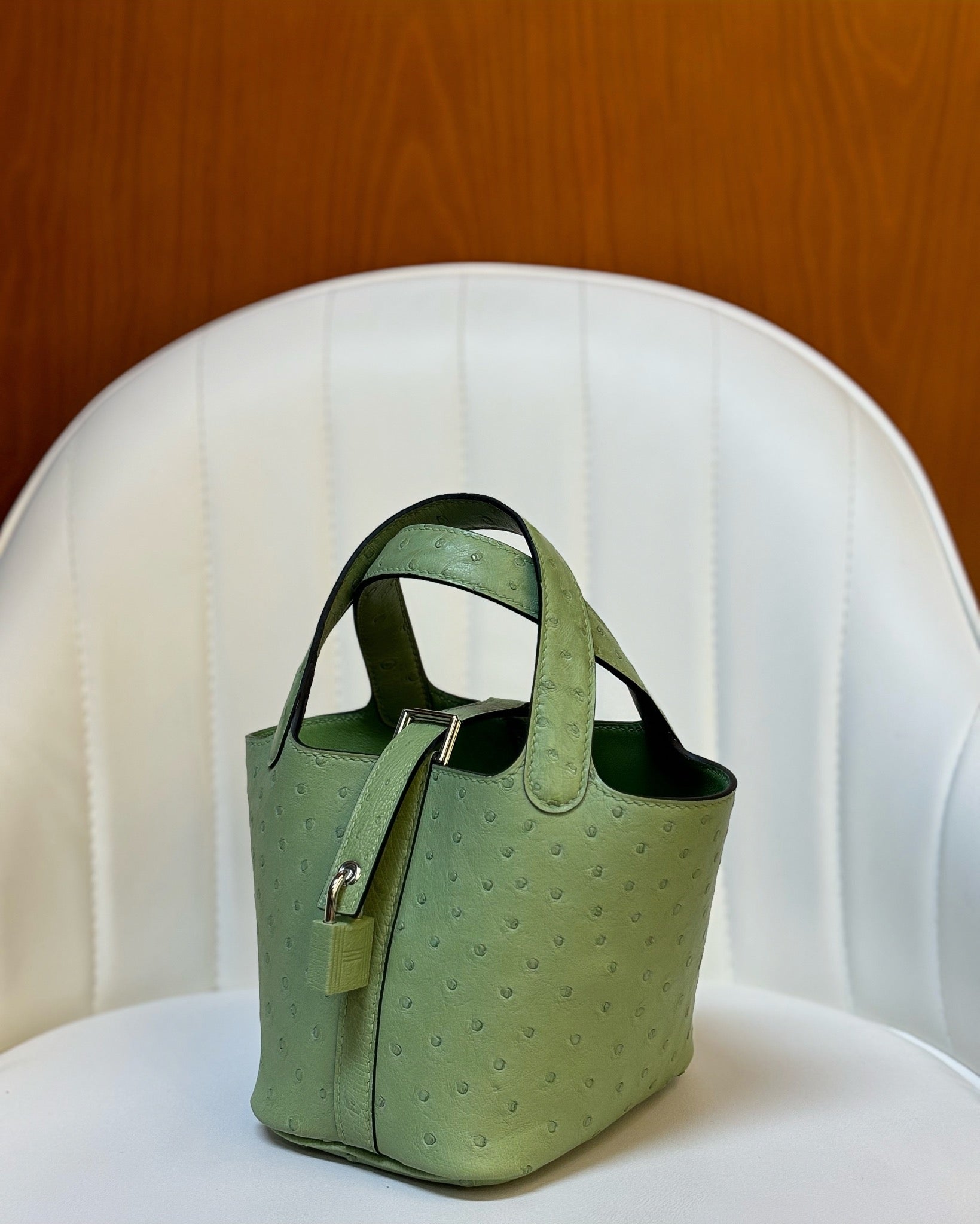 HM 25S PICOTIN LOCK 14 CM IN OLIVE GREEN OSTRICH WITH SILVER HARDWARE