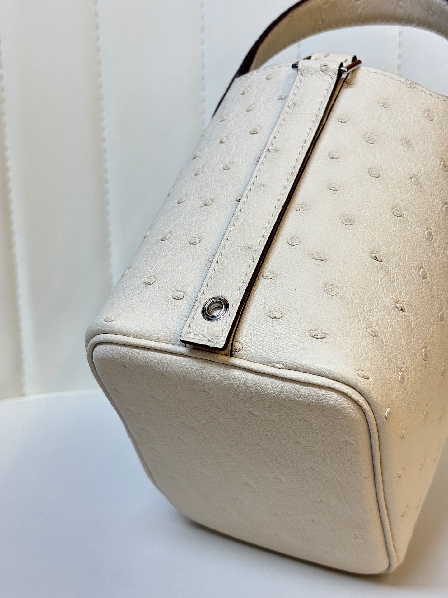 HM 25S PICOTIN LOCK 14 CM IN CREAM WHITE OSTRICH WITH SILVER HARDWARE