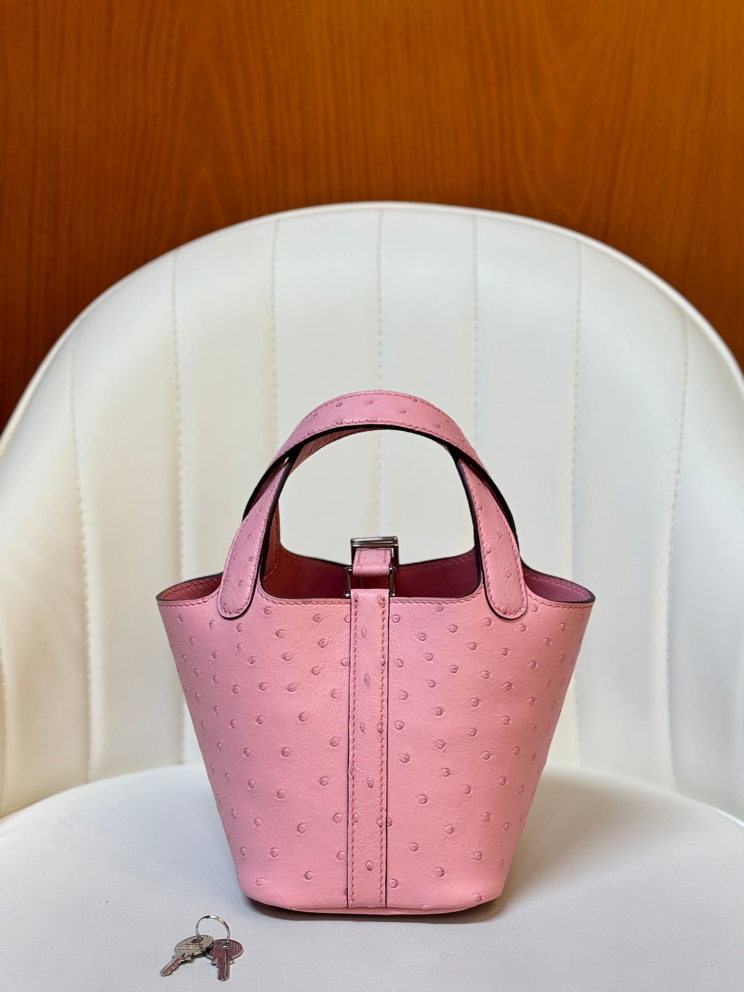 HM 25S PICOTIN LOCK 14 CM IN PINK OSTRICH WITH SILVER HARDWARE