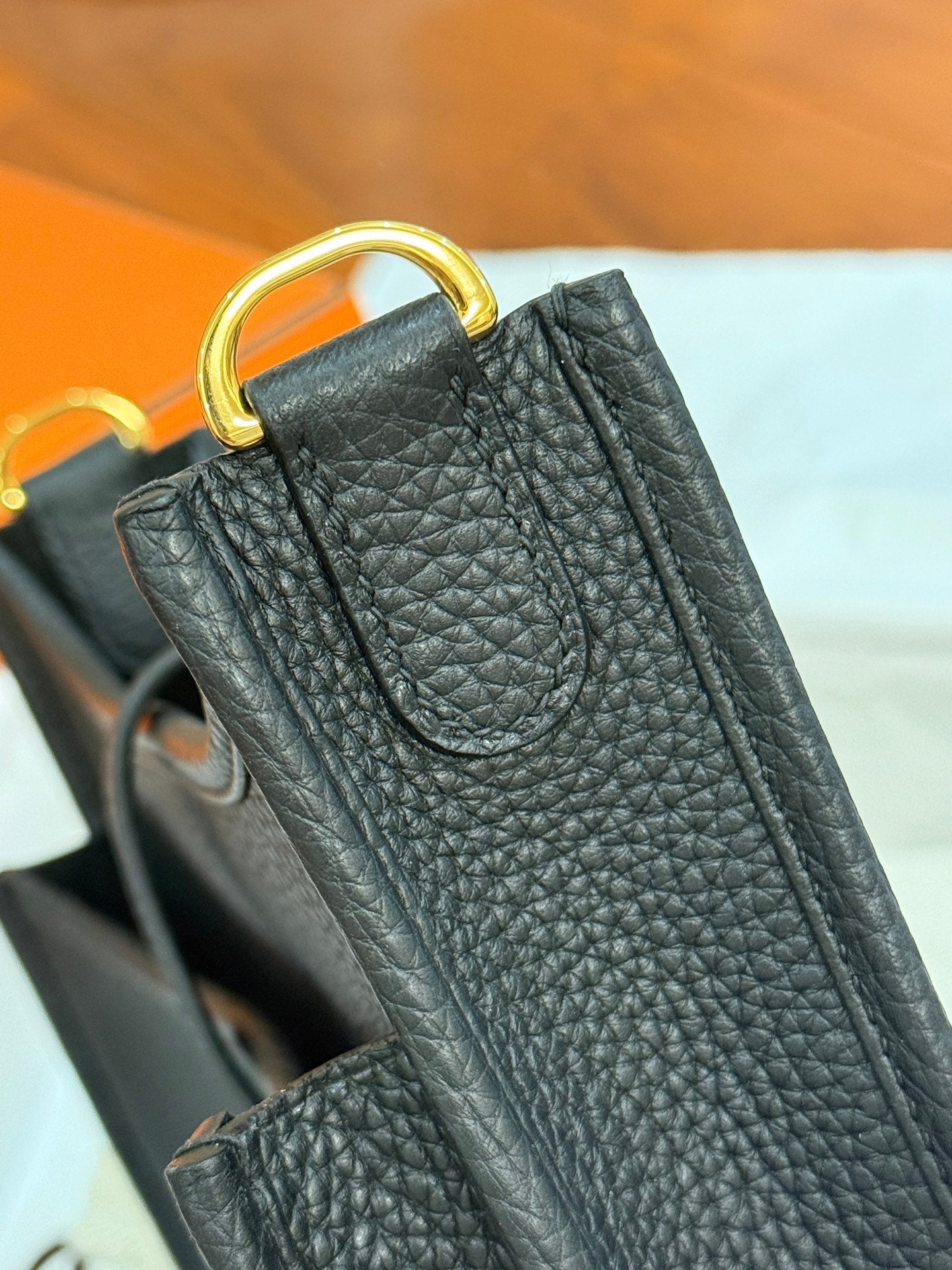 HM 26S EVELYNE BAG 23CM IN BLACK GRAINED CALFSKIN