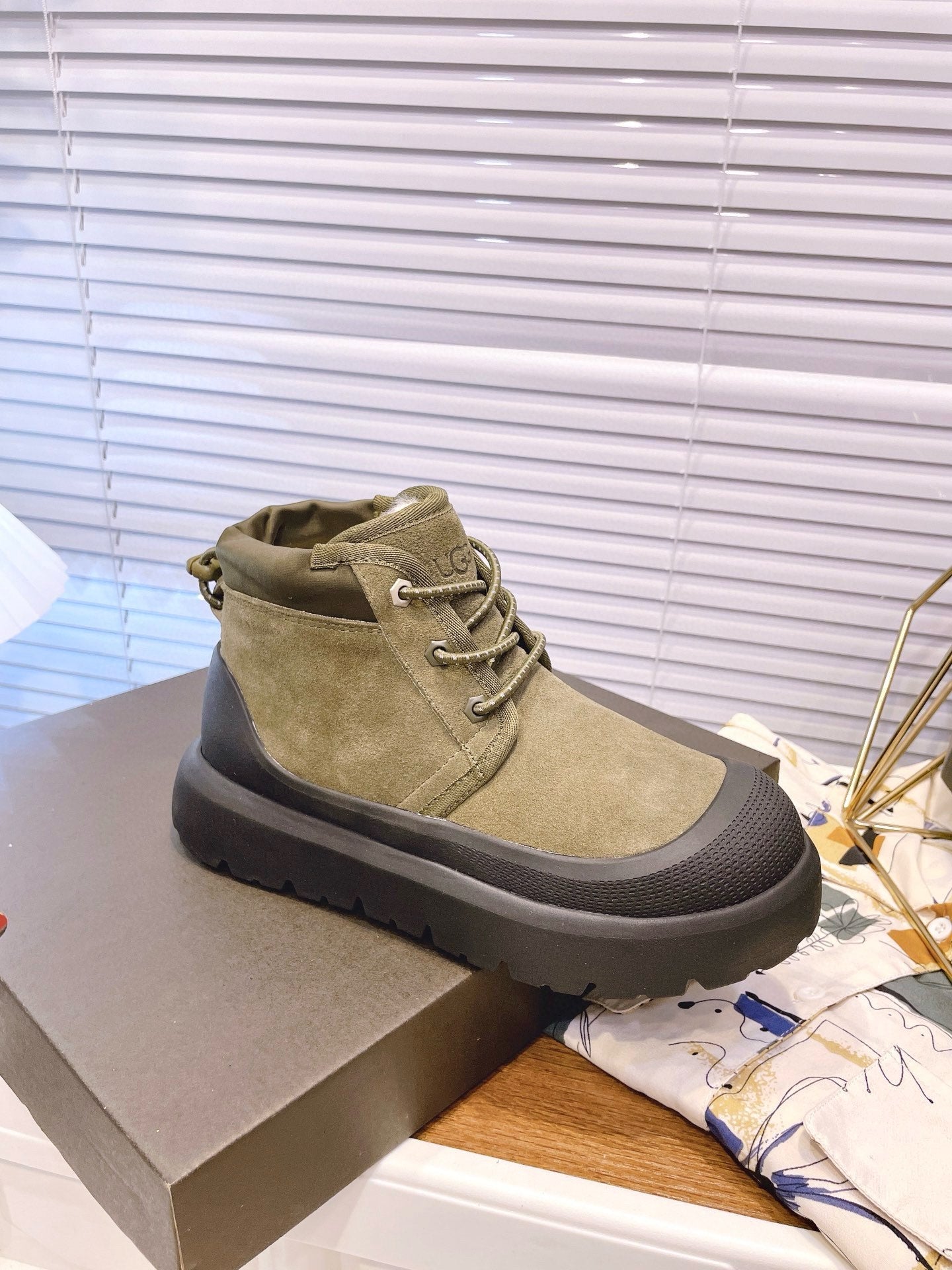 GENDER NEUMEL HIGH WEATHER HYBRID IN OLIVE GREEN SUEDE AND BLACK CALFSKIN