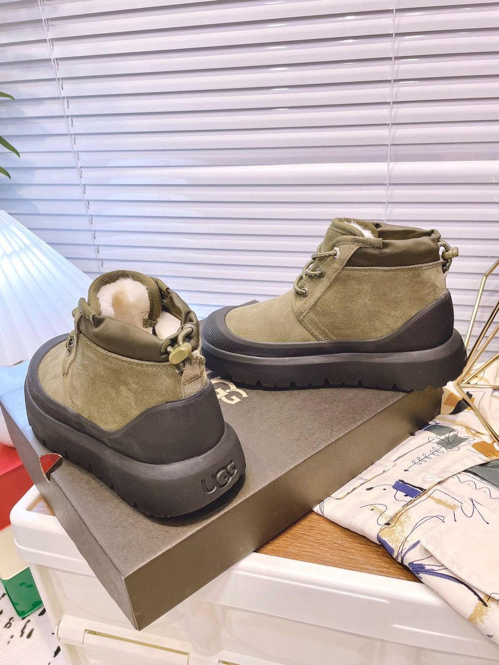 GENDER NEUMEL HIGH WEATHER HYBRID IN OLIVE GREEN SUEDE AND BLACK CALFSKIN