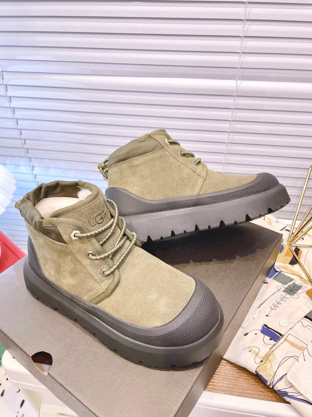 GENDER NEUMEL HIGH WEATHER HYBRID IN OLIVE GREEN SUEDE AND BLACK CALFSKIN
