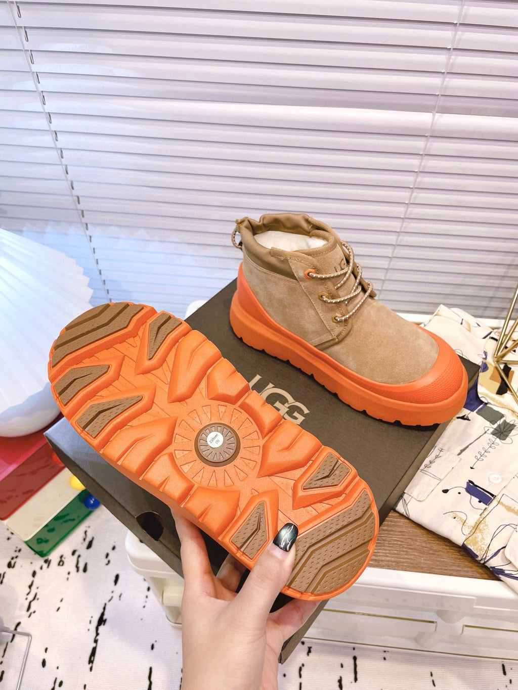 GENDER NEUMEL HIGH WEATHER HYBRID IN PEANUT BROWN SUEDE AND FIRE ORANGE CALFSKIN