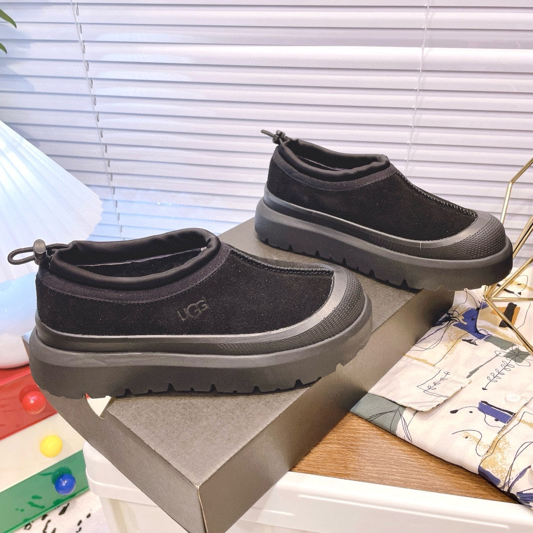TASMAN WEATHER HYBRID IN BLACK SUEDE AND CALFSKIN