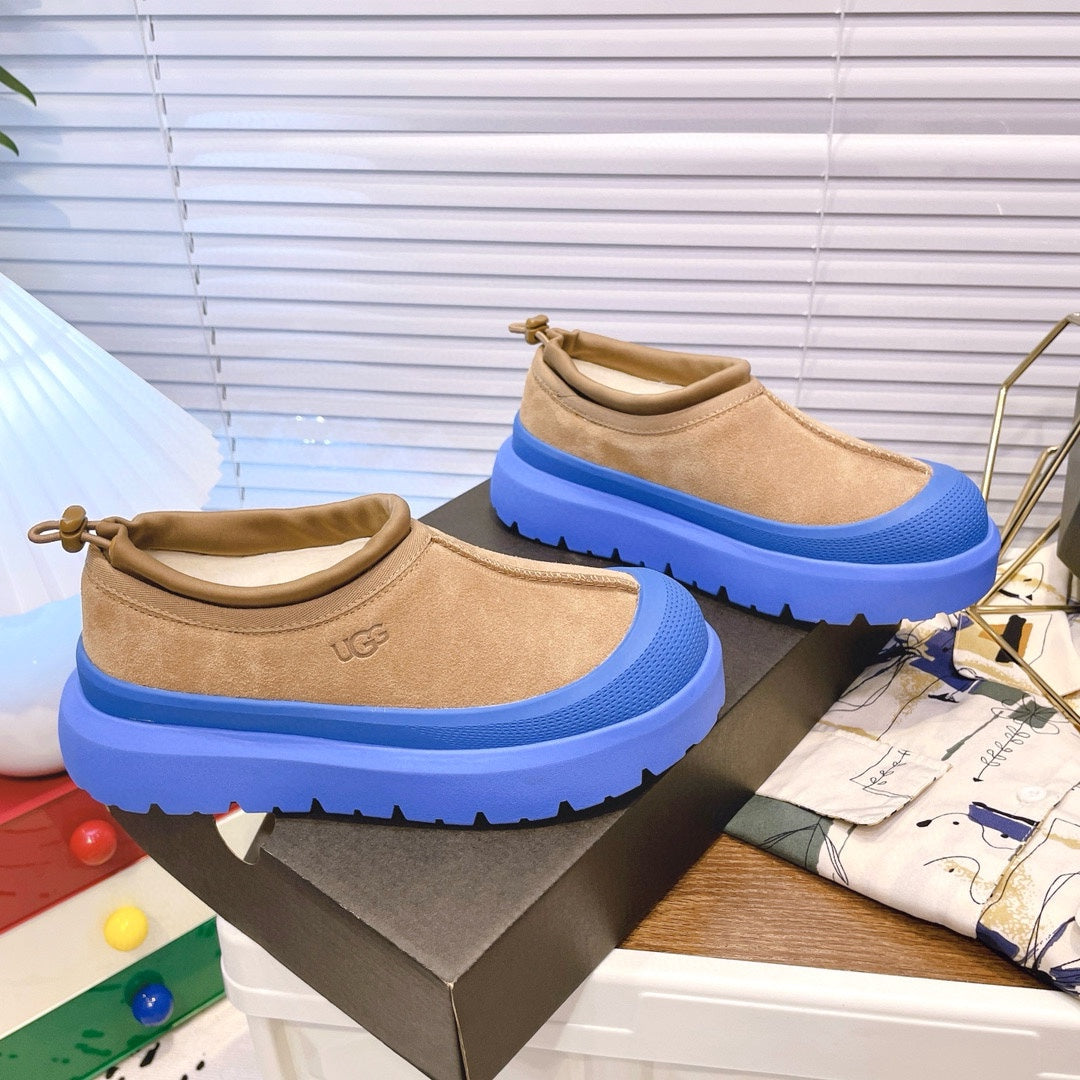 TASMAN WEATHER HYBRID IN PEANUT BROWN SUEDE AND COBALT BLUE CALFSKIN