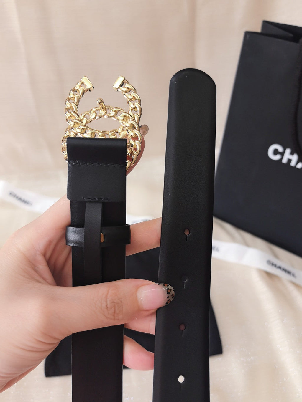 DOUBLE C BELT 30MM IN BLACK CALFSKIN GOLD CHAIN BUCKLE