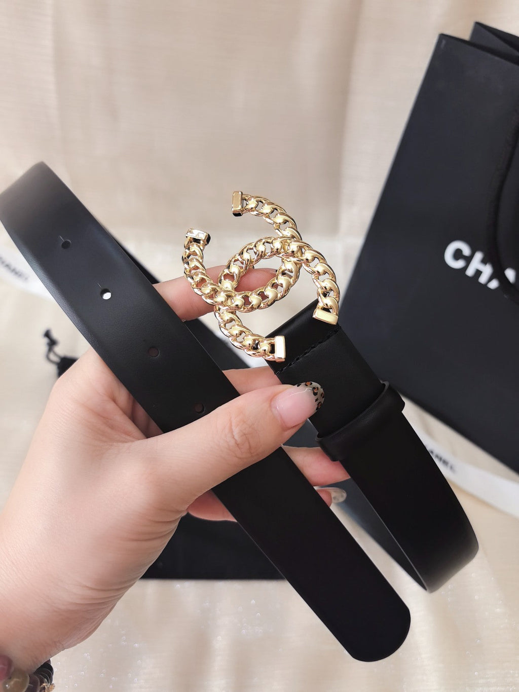 DOUBLE C BELT 30MM IN BLACK CALFSKIN GOLD CHAIN BUCKLE
