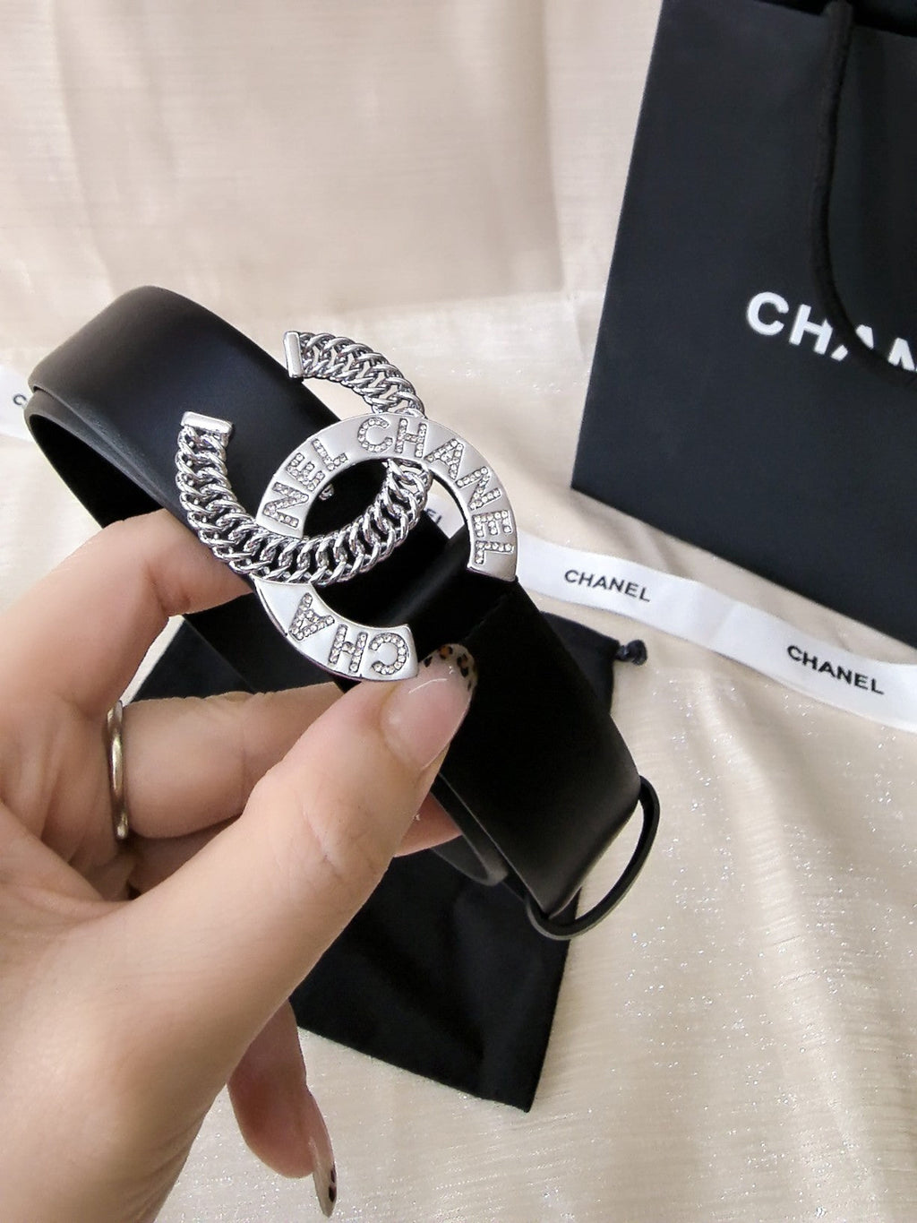 DOUBLE C CHAIN BELT 30MM IN BLACK CALFSKIN LOGO CRYSTAL GOLD BUCKLE